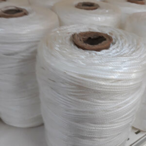 Fil polyamide blanc tressé 16 fuseaux